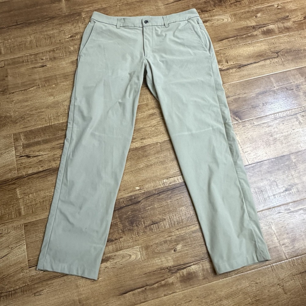 Lululemon Commission Pants Mens 34X31 Beige Relaxed Warpstreme Chino LM5442S